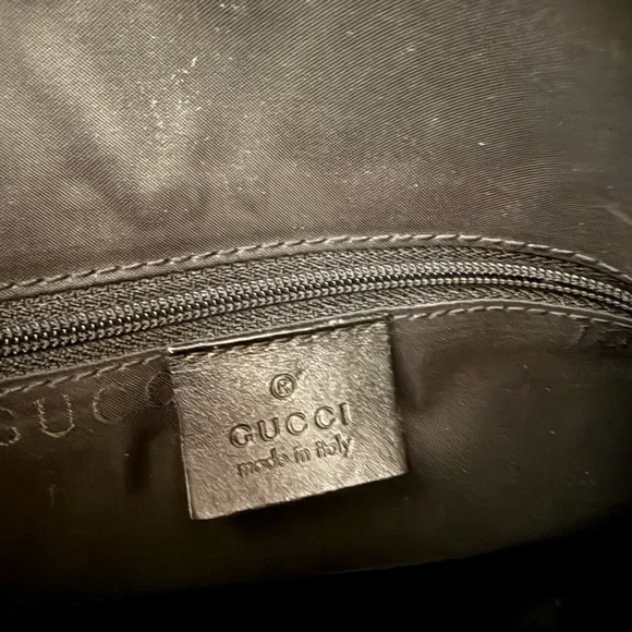 Gucci Black Patent Leather Shoulder Bag - Picture 9 of 10